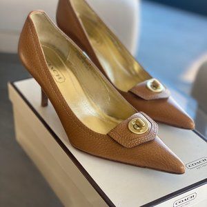 COACH mid-heel pumps size 6